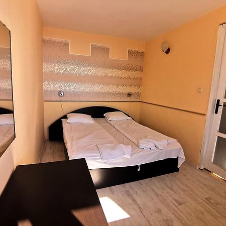 Family Hotel White House Ahyolu Dış mekan fotoğraf