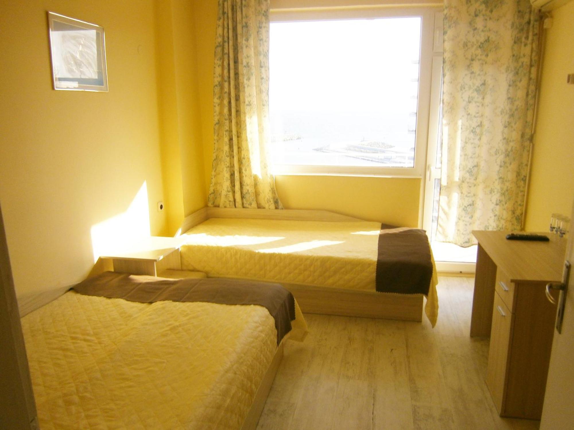 Family Hotel White House Ahyolu Dış mekan fotoğraf